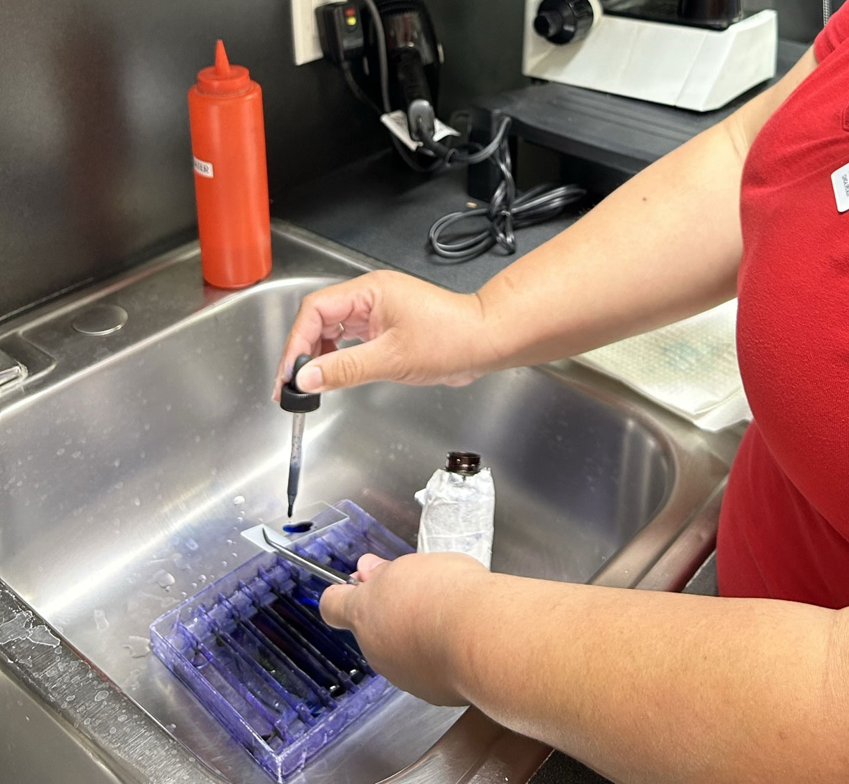 Food allergies and sensitivities are common and underappreciated. Sometimes they are obvious, and even more frequently they are insidious. The most important aspect of the food evaluation is identifying every factor responsible.